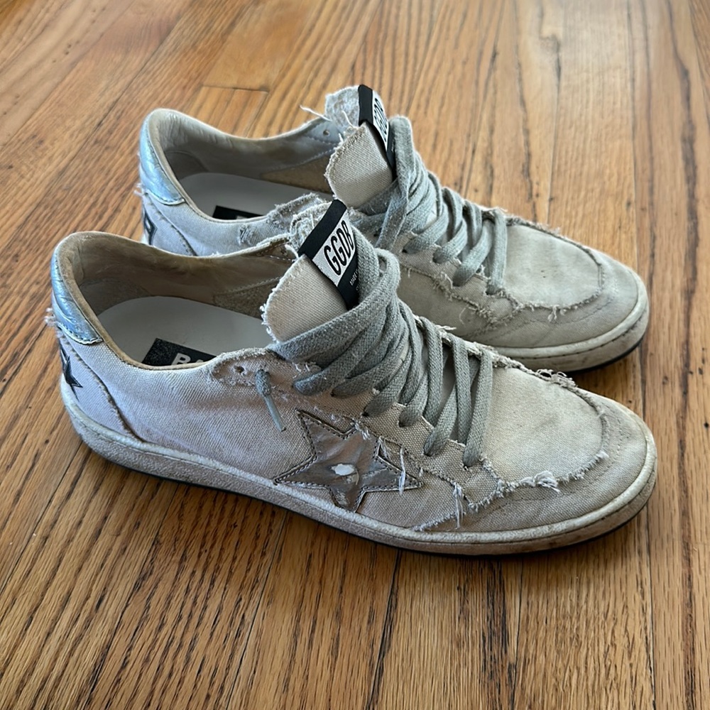 Golden Goose 39 Linen Ball Star with Silver Star and Grey Laces